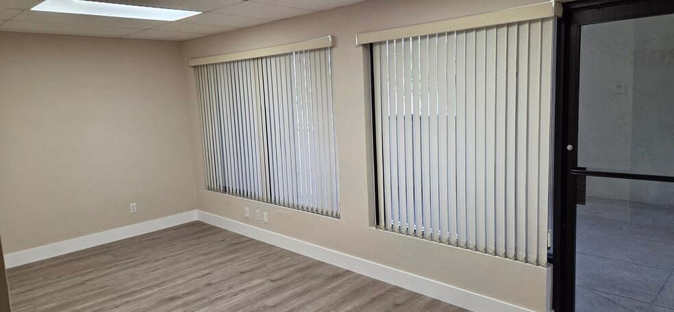 4061 Bonita Beach Rd, Bonita Springs, FL à louer - Photo intérieure - Image 2 de 13