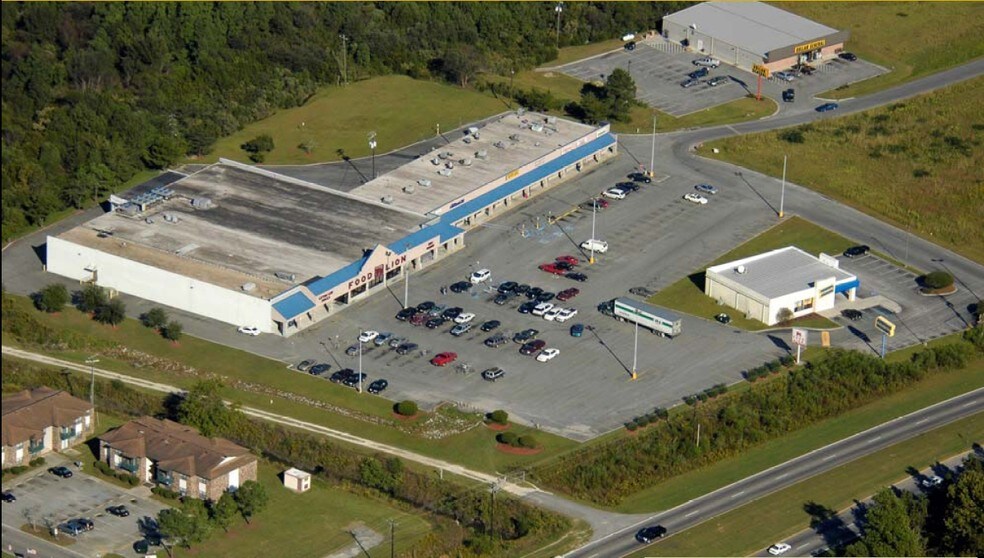 7550 Dorchester Rd, North Charleston, SC à louer - Photo du bâtiment - Image 2 de 7