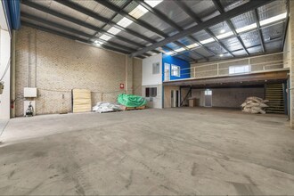 14 Nello Pl, Wetherill Park for lease Interior Photo- Image 2 of 7