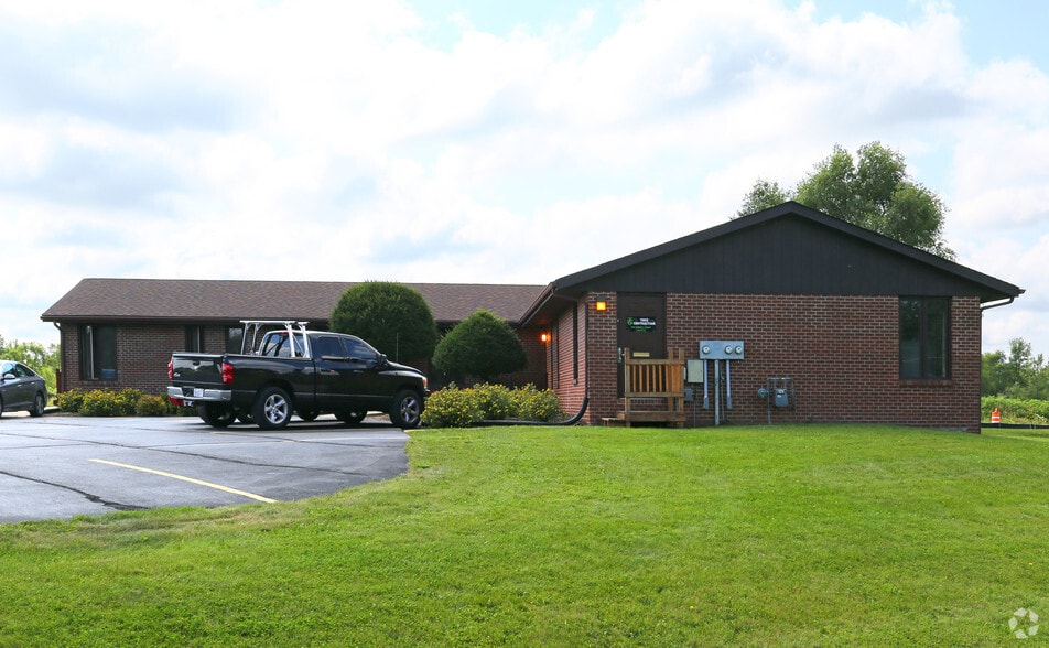 1116 Cannell Ct, Rockton, IL for lease - Primary Photo - Image 1 of 3