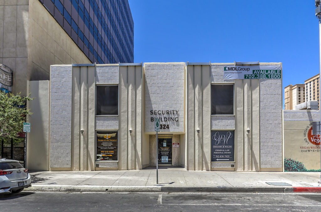 324 S 3rd St, Las Vegas, NV à louer Photo du bâtiment- Image 1 de 7