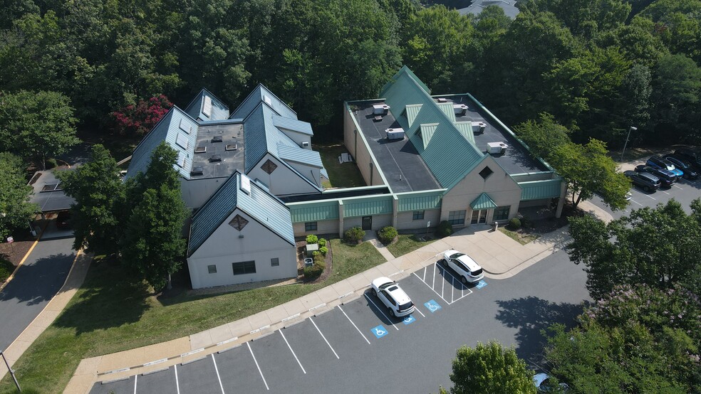 3310 Fall Hill Ave, Fredericksburg, VA for lease - Building Photo - Image 3 of 8