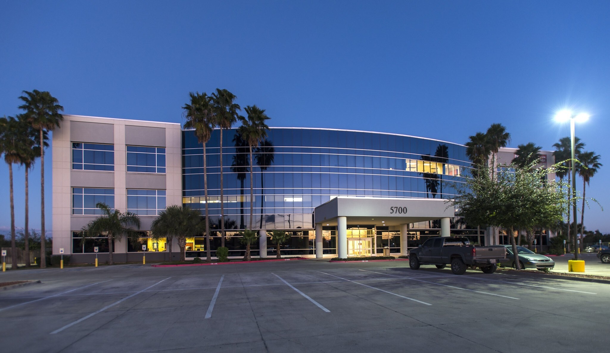 5700 N Exp 77/83, Brownsville, TX for lease Building Photo- Image 1 of 122