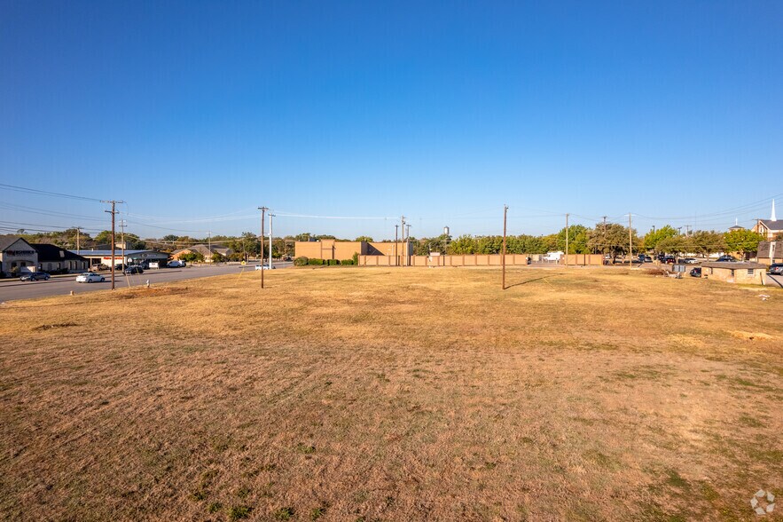 301-325 Keller Pky, Keller, TX à vendre - Aérien - Image 3 de 12