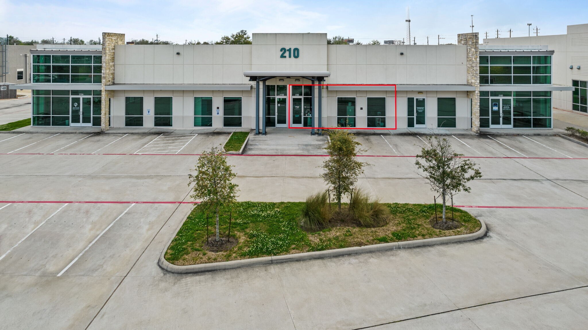 210 Genesis Blvd, Webster, TX à vendre Photo du bâtiment- Image 1 de 21