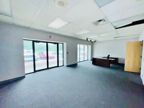 1811-1933 University Blvd, Anderson, IN for sale Interior Photo- Image 1 of 13