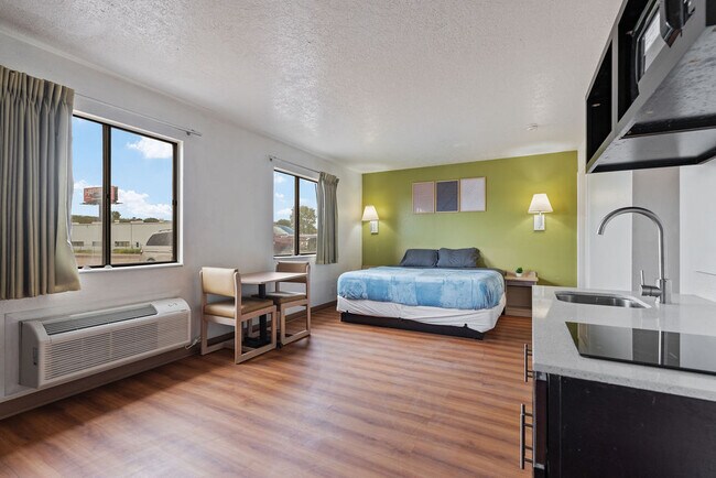 Plus de détails pour 261 Bear River Dr, Evanston, WY - Services hôteliers à vendre