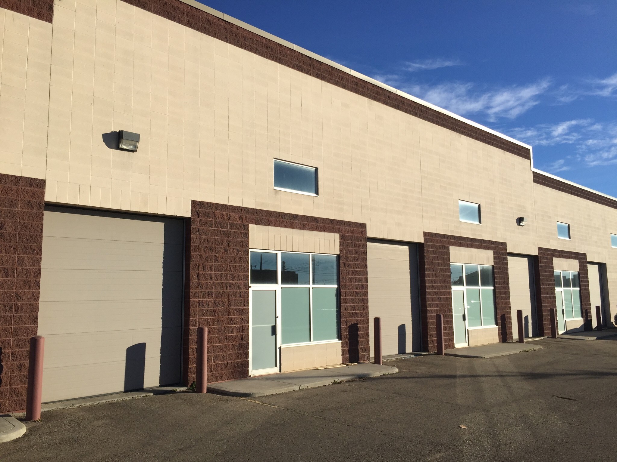 11678-11702 147th St NW, Edmonton, AB à vendre Photo du bâtiment- Image 1 de 1