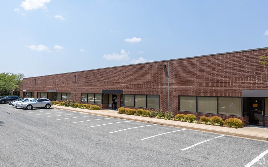 7020 Troy Hill Dr, Elkridge, MD à louer - Photo du bâtiment - Image 2 de 7