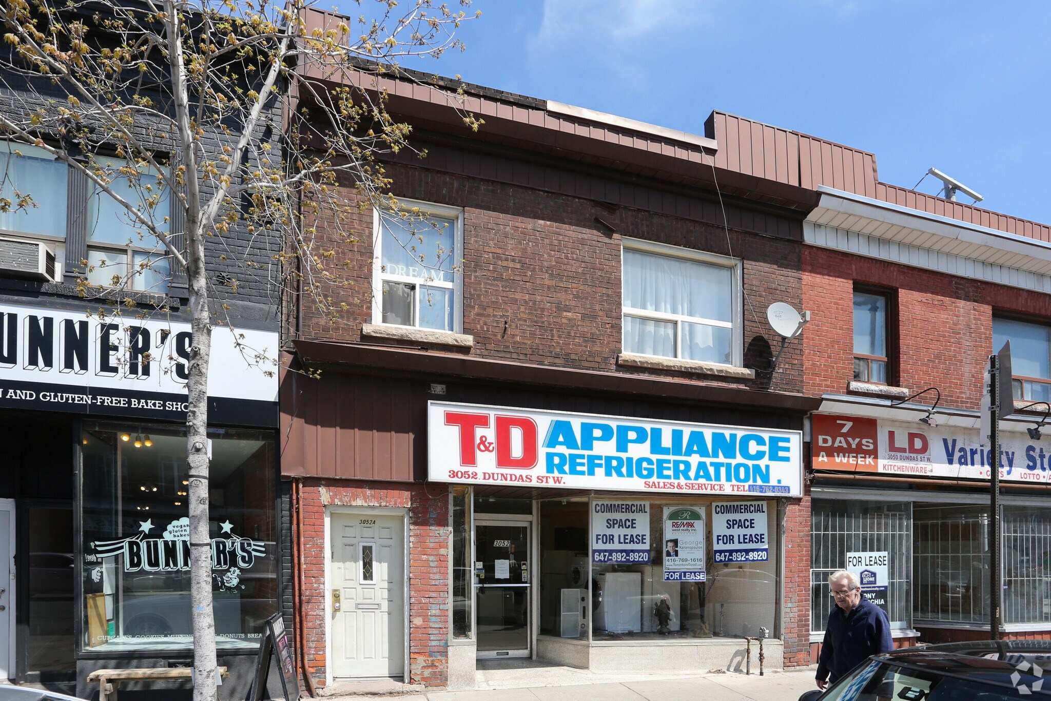 3052 Dundas St W, Toronto, ON for sale Primary Photo- Image 1 of 1