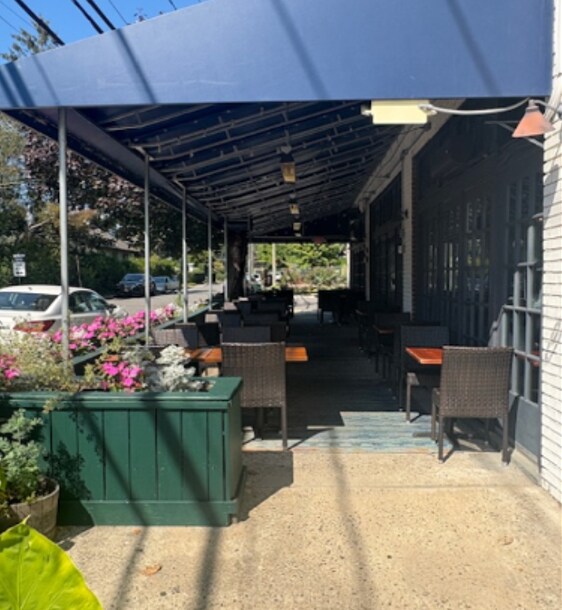 216 Sea Cliff Ave, Sea Cliff, NY à vendre Photo du bâtiment- Image 1 de 5