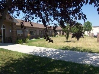 1401-1411 32nd St S, Fargo, ND for lease Primary Photo- Image 1 of 6