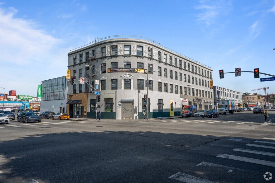 3923 W 6th St, Los Angeles, CA à louer - Photo du bâtiment - Image 1 de 12