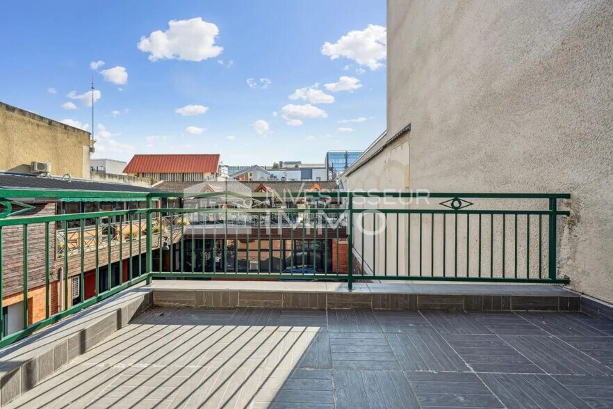 Office in Suresnes for sale - Building Photo - Image 2 of 14