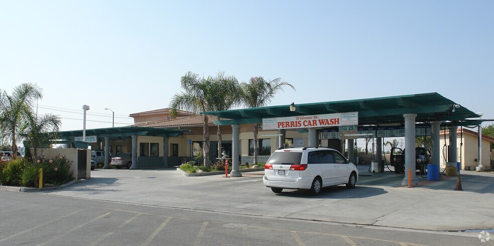 2131 N Perris Blvd, Perris, CA à vendre - Photo principale - Image 1 de 5