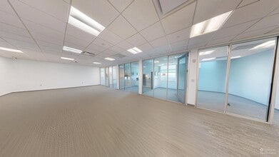 1917 S 67th St, Omaha, NE à louer Photo intérieure- Image 2 de 13