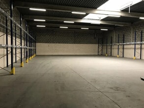 Industrial in Noisy-le-Grand for lease Interior Photo- Image 1 of 3