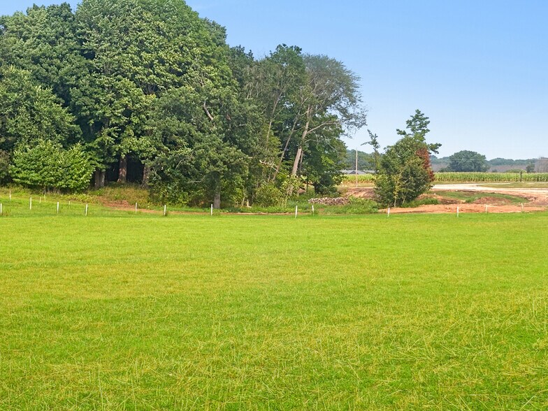 4021 Woodland Rd, Green Bay, WI à vendre - Photo du bâtiment - Image 2 de 7