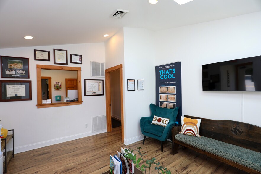 216 Rt. 32, New Paltz, NY à vendre - Photo du bâtiment - Image 3 de 28