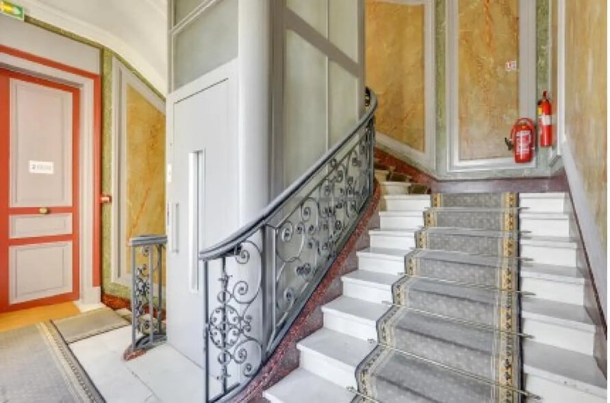 25 Rue Du Général Foy, Paris à louer - Photo intérieure - Image 2 de 10