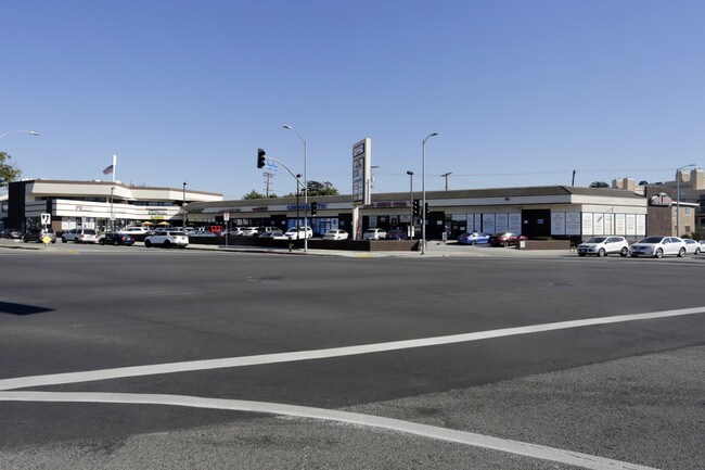More details for 11660-11690 Gateway Blvd, Los Angeles, CA - Office, Retail for Lease