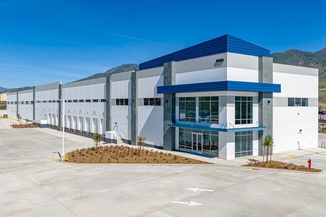 Plus de détails pour 19472 Cajon Blvd, San Bernardino, CA - Industriel à louer