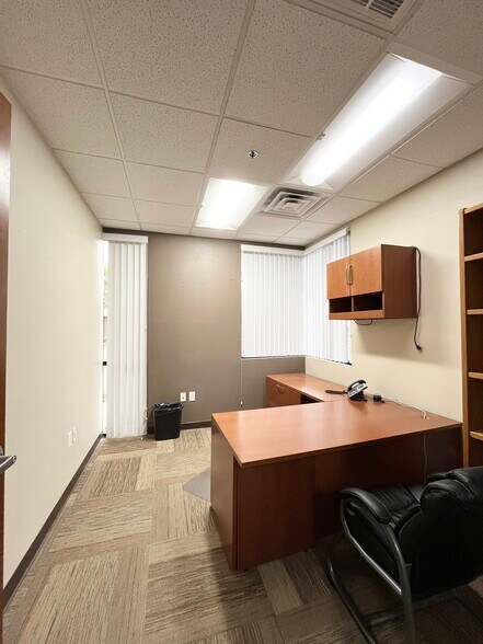 13405 Folsom Blvd, Folsom, CA à louer - Photo intérieure - Image 2 de 37