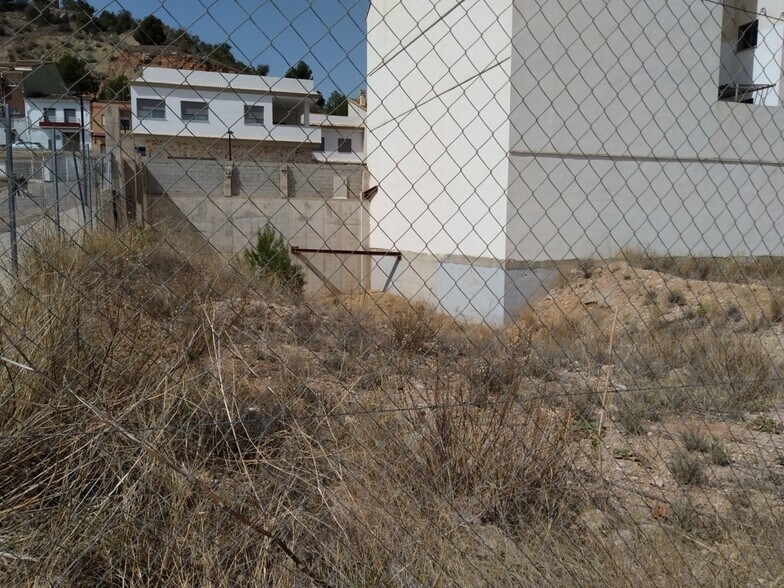 Carrer Germanes Ferrer Cantó, 7, Montroy, Valencia à vendre - Photo du bâtiment - Image 2 de 3