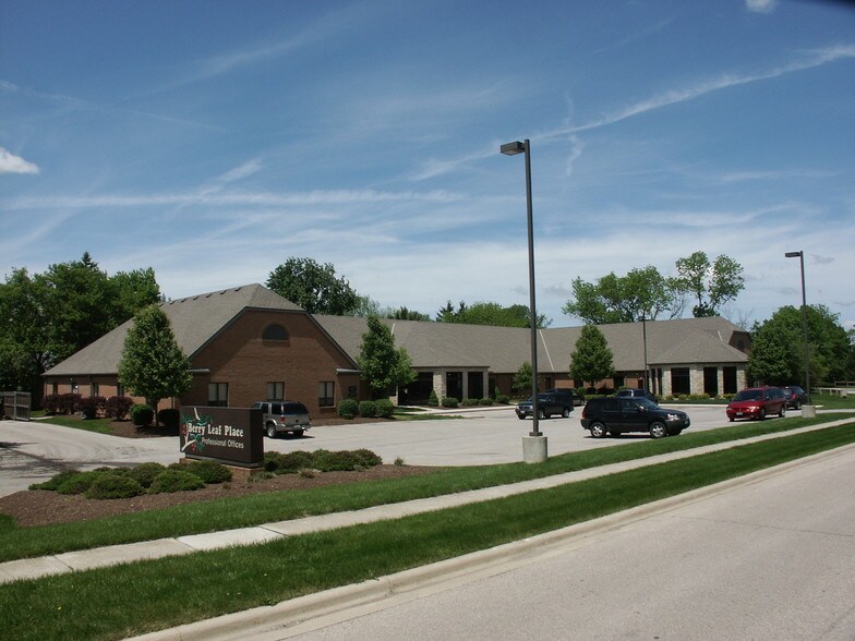 3913-3931 Berry Leaf Ln, Hilliard, OH à louer - Photo du bâtiment - Image 3 de 9