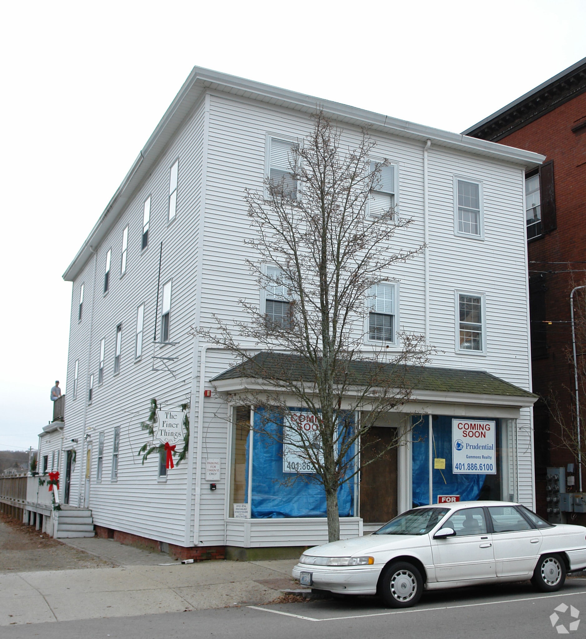 7 Main St, North Kingstown, RI à louer Photo du bâtiment- Image 1 de 58