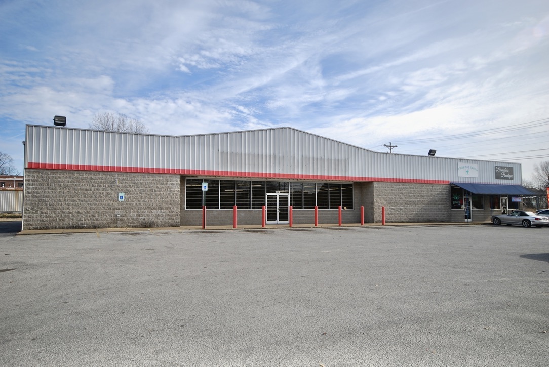 224 N Royal St, Jackson, TN for lease Building Photo- Image 1 of 19