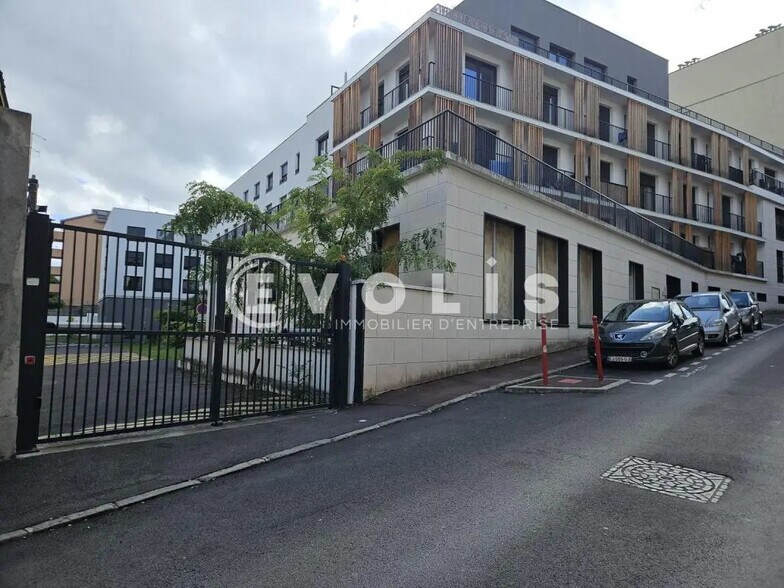 Flex in Vanves for lease - Building Photo - Image 1 of 14
