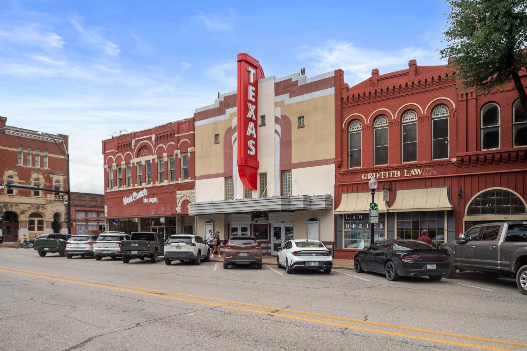 110 W Main St, Waxahachie, TX for lease Building Photo- Image 1 of 28