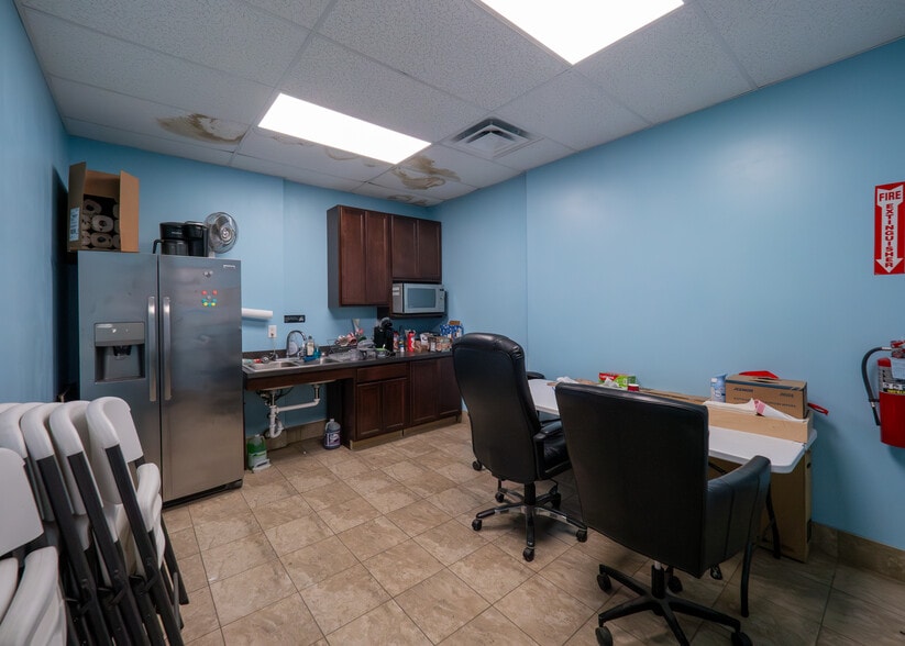 2555 Bethel Rd, Columbus, OH for lease - Interior Photo - Image 3 of 29