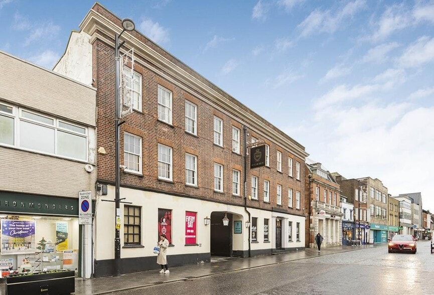 93 High St, Brentwood à vendre - Photo du bâtiment - Image 1 de 93