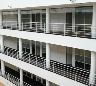 More details for 20 Rue Ampère, Massy - Office for Lease