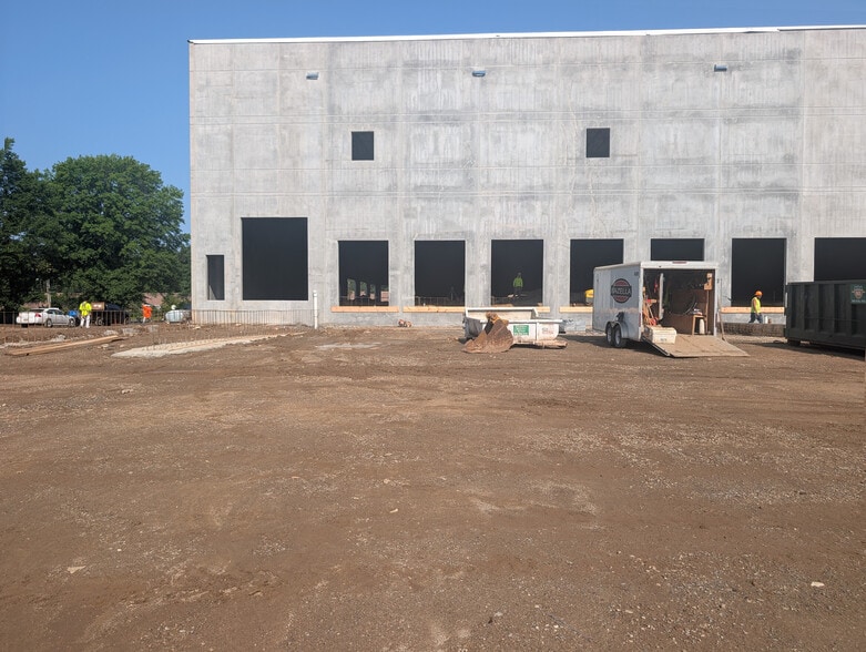 249 Pomeroy Rd, Parsippany, NJ for lease - Building Photo - Image 3 of 6