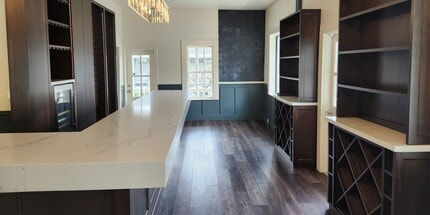 72 Main St, Belvedere Tiburon, CA à louer Photo intérieure- Image 2 de 12