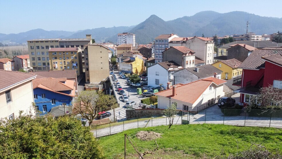 Calle Primo de Rivera, 23, Pravia, Asturias à vendre - Photo du bâtiment - Image 2 de 45