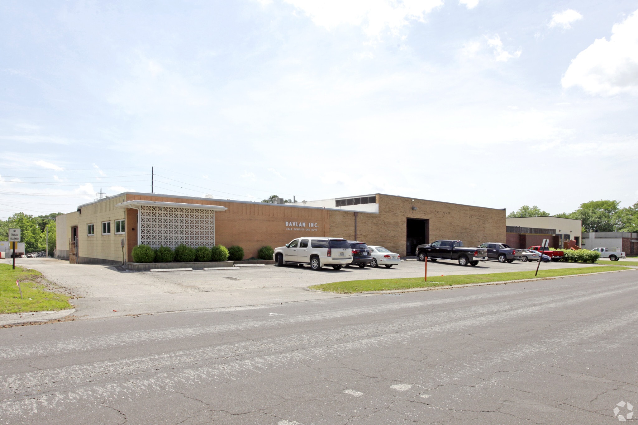 3644-3656 Scarlet Oak Blvd, Kirkwood, MO for lease Building Photo- Image 1 of 7
