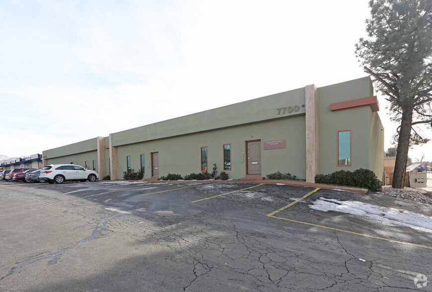 7700 Menaul Blvd NE, Albuquerque, NM à louer - Photo principale - Image 1 de 22