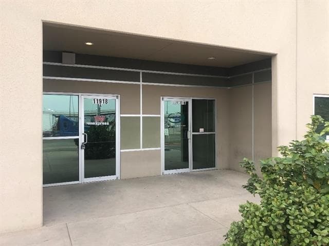 11918 Conley Rd, Laredo, TX à louer Photo intérieure- Image 1 de 1