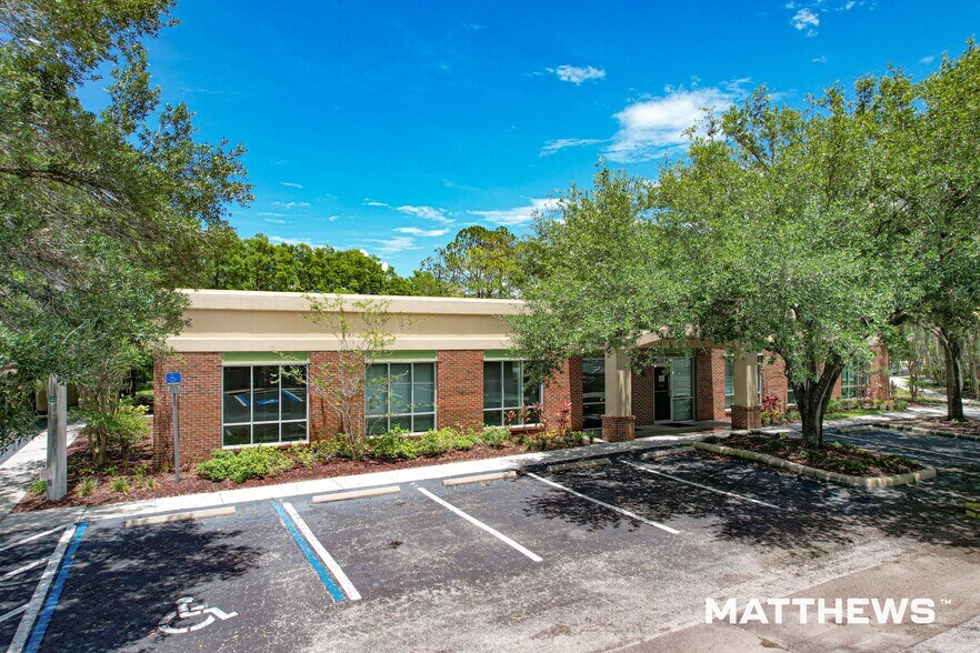 13075-13079 N Telecom Pky, Tampa, FL à vendre - Photo du bâtiment - Image 1 de 3