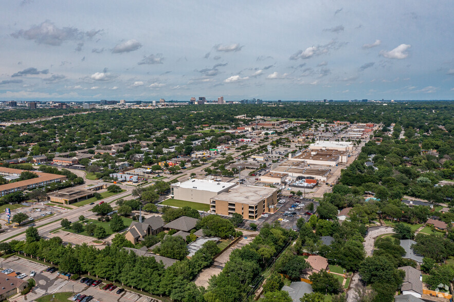 3530 Forest Ln, Dallas, TX for lease - Aerial - Image 3 of 21