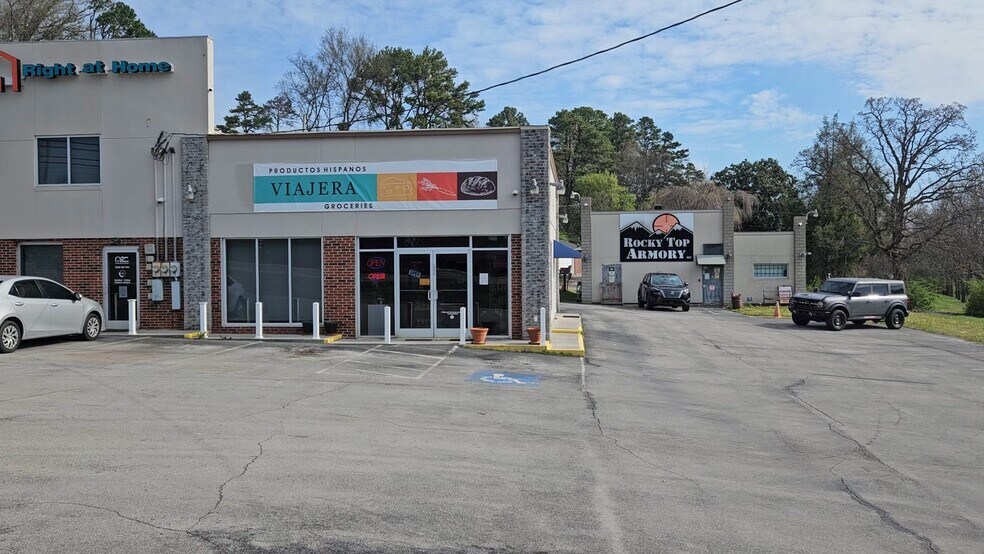 10922 Chapman Hwy, Seymour, TN à louer - Vidéo sur l’inscription commerciale - Image 2 de 3