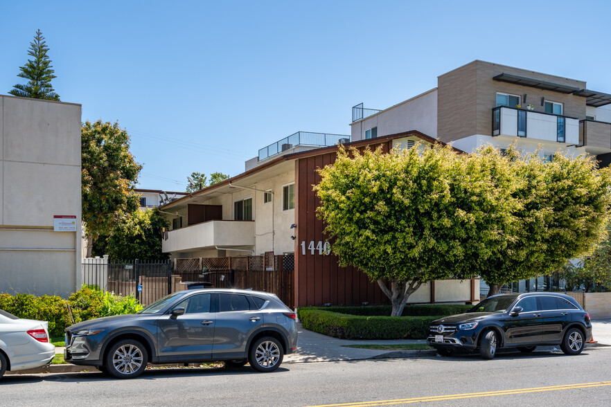 1440 S Barrington Ave, Los Angeles, CA for sale - Primary Photo - Image 1 of 13