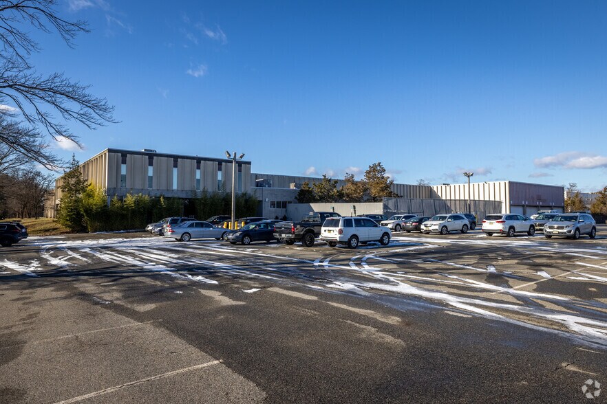 20 Kilmer Rd, Edison, NJ à vendre - Photo du bâtiment - Image 1 de 6