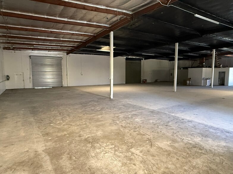 13161 Rosecrans Ave, Santa Fe Springs, CA for lease - Interior Photo - Image 3 of 5