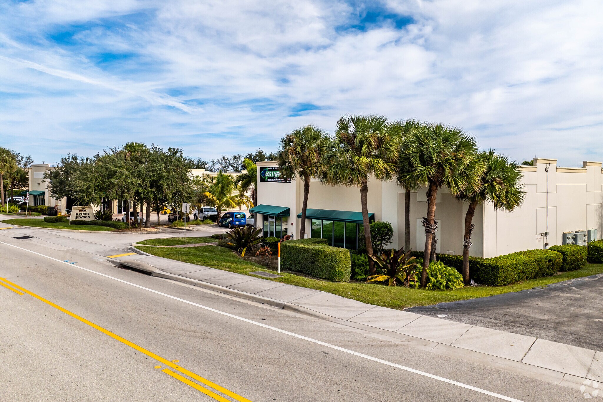 1335 Old Dixie Hwy, Lake Park, FL à louer Photo principale- Image 1 de 16