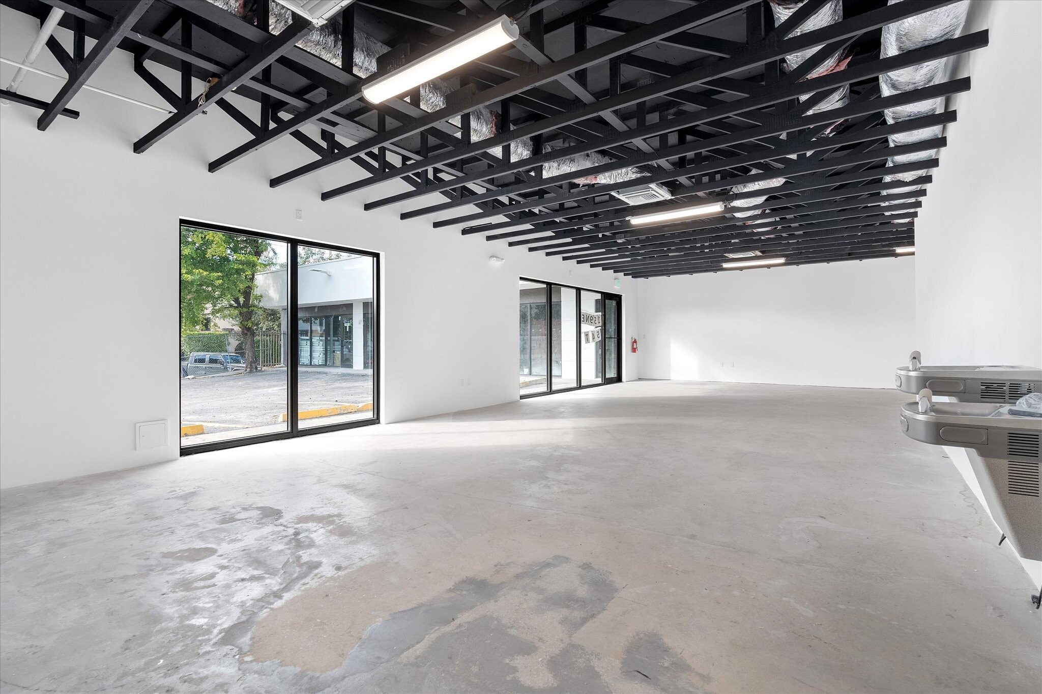 159 NE 54th St, Miami, FL for lease Interior Photo- Image 1 of 5